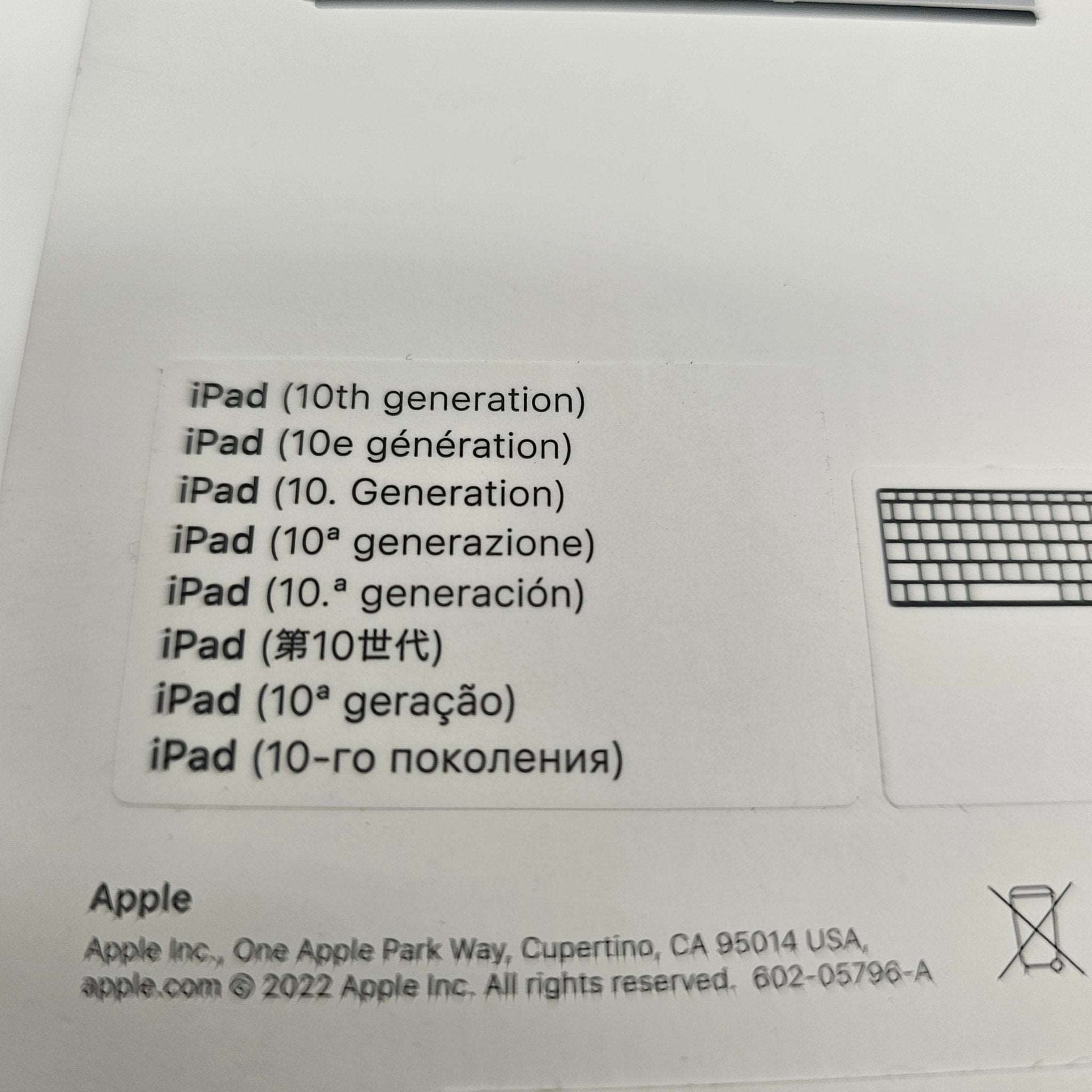 Apple Magic Keyboard Folio: iPad Keyboard and case for iPad (10th Generation) - DQ Distribution