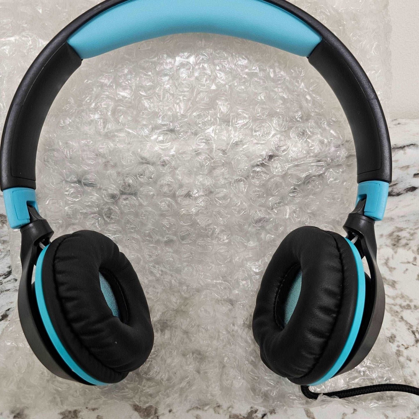 Kids Wired Headphones - Safe, Hi-Fi Audio, Foldable, Comfortable Earmuffs - DQ Distribution