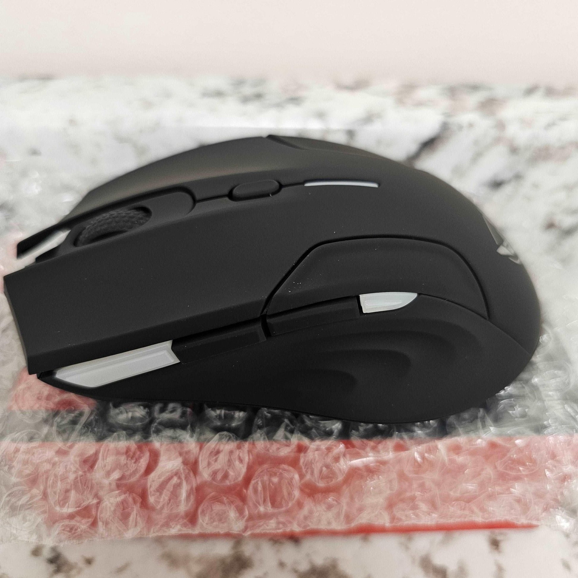 Wireless Gaming Mouse with Programmable Buttons, Optical Sensor, LED Backlight - DQ Distribution
